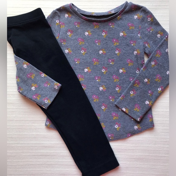 Old Navy Toddler Girl Outfit Size 2T - Picture 7 of 10